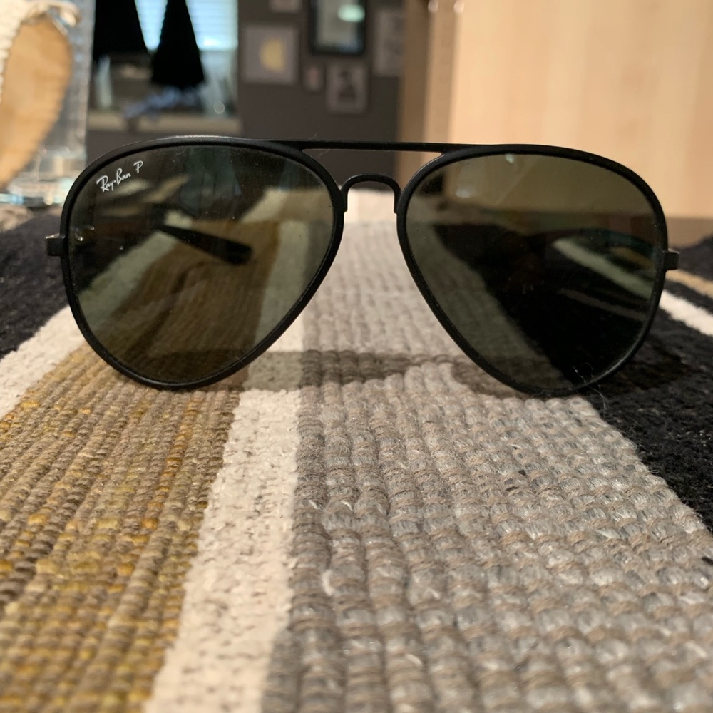 Ray-Ban Black Polarized Aviators